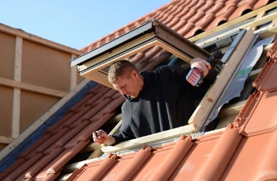 Pose de fenêtres de toit Velux au Perthus